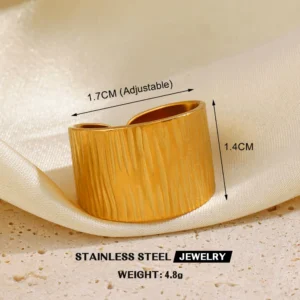 Anillo Geométrico Ancho en Acero Inoxidable 304 con Chapado de Oro 18K